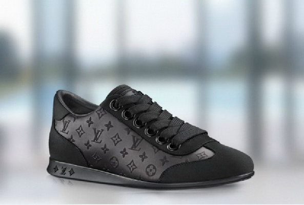 LV Fashion Men Sneakers--104